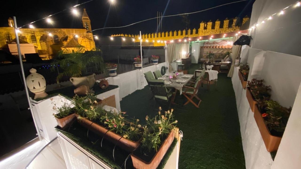 Apartamento Con Terraza,A 100M Playa Costilla Y Frente Al Castillo Rota Buitenkant foto